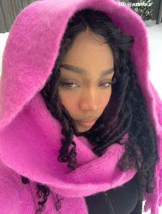 Soft Aesthetic Winter Outfits, Scarf Outfits Black Women, Pink Winter Scarf, Scarf Outfit Black Women, Scarf Winter Aesthetic, Scarf Black Women, White Scarf Outfit, Pink Scarf Outfit, White Button Up Outfit