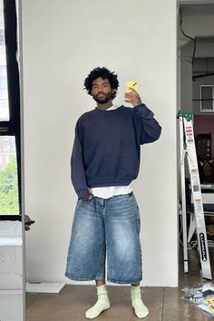 How To Make Jorts, Oversize Outfit, Men Aesthetic, Skater Fit, Black Men Fashion Casual, Streetwear Inspo, Mens Summer Outfits, Black Men Street Fashion