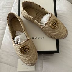 Gucci Espadrille In Good Conditions Size 35. I’m A Size 5.5 Usa And Shoe Fits Perfectly Gucci Espadrille, Gucci Espadrilles, Shoes Gucci, Shoe Fits, Gucci Shoes, Espadrilles, Gucci, Women Shoes, Cream