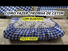 a blue and white checkered bed with the words como fazer froma de cetm