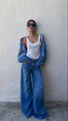 Full Denim Outfit, Winter Europe Outfits, Nyc Winter Outfits, Denim Party, Nyc Winter, Denim Street Style, Moda Denim, Europe Outfits