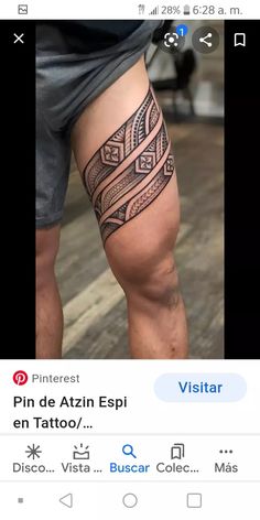 a man with a tattoo on his leg and the words pin de azn espir