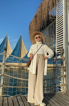 Beach Outfit Hijab Style, Beach Hijab Outfit Ideas, Modest Beach Outfit, Outfits Muslim, Muslimah Style