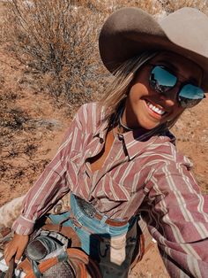 County Rodeo Outfit, Western Outfits With Button Up, Western Rodeo Shirts Button Up, Country Hipster Outfits, Rodeo Competition Outfits, Western Ranch Outfits Women, Womens Western Button Up Shirts, Old Cowgirl Outfits, Womens Ranch Outfits