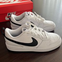 Brand New With Box Nike Court Borough Low 2 (Gs) White/Black 4.5y, Eur 36.5. Best Mens Shoes, Best Men Shoes, Cool Shoes For Men, New Trend Shoes, Trending Shoes For Men, Street Style For Men, Sepatu Loafers, Mens Shoes Casual, Nike Court Borough Low 2