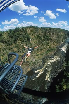 The experience of bungee jumping might be short-lived, but the event is life-altering. No bragging! From the knots in your stomach before the jump to the adrenaline rush during the jump, the whole experience of bungee jumping is so intense. So, if you ever feel like pushing your limits or become a daredevil, just head to these best bungee jumping places in the world and let go! Flying Fox, Bungee Jumping, Adventure Aesthetic, Adventure Bucket List, Victoria Falls, Gap Year, Adventure Activities, Summer Bucket Lists, Summer Adventures