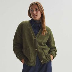 Forest Green Oysho Chunky Knit Cardigan With Tortoise Buttons. Slightly Oversized Fit. Brand New With Tags. Green Cardigan, Chunky Knit Cardigan, Cardigan Fashion, Knit Jacket, Online Sales, Chunky Knit, Knit Cardigan, Sweaters & Cardigans, Men Sweater