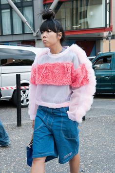 Susie Lau, Pfw Street Style, London Fashion Week Street Style, Style Bubble, Paris Fashion Week Street Style, Popsugar Fashion, Fashion Blogger Style, London Street Style, Street Style Trends