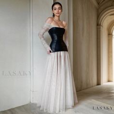 Lasaky - Sophisticated Off-The-Shoulder Evening Dress with Vegan Leather Panel and Sheer Tulle in a Maxi Length Tulle Maxi Dress, Looks Party, Couture Mode, فستان سهرة, Maxi Dress Evening, Patchwork Dress, Glam Dresses, Looks Style, Fancy Dresses