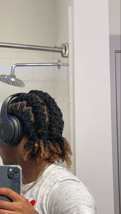 Barrel Locs Men, Half Up Half Down Barrel Twist Locs Men, Male Locs Styles, Barrels Locs Men, Brick Parting Locs, Barrel Rolls On Locs Men, Barrow Twist Dreads, Medium Length Dread Hairstyles For Men