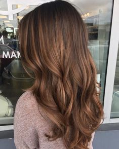 Brown Hair Tones, Brown Hair Shades, Chocolate Brown Hair Color, Chestnut Hair Color, Bronde Hair, Brunette Balayage, Hair Color Light Brown, Hair Shades