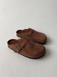 Details Close Toed Clog Style Slip Ons Color: Camel Material: NA Size No Half Sizes Model is Wearing a Size 7 Model is Normally a 7.5 Model Measurements Size: 4/6 Height: 5'2" Weight: 135lbs Bust: 35" Waist: 28" Hips: 37" Bra Size: 34D Closed Toed Mules Shoes, Casual Cheap Mules With Wooden Heel, Cheap Closed Toe Summer Mules, Luxury Fall Slip-ons With Textured Sole, Cheap Playful Closed Toe Clogs, Cheap Flat Mules With Buckle Closure, Cheap Closed Toe Mules With Rubber Sole, Cheap Casual Mules With Wooden Heel, Affordable Comfortable Brown Mules