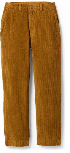 Enduring style and comfort meet daily durability in the women's Patagonia Wide-Wale Corduroy pants that are easy to dress up or down to suit just about any occasion. Patagonia Outfit, Corduroy Pants Women, Twill Pants, Pants And Leggings, Women Pants Casual, Patagonia Womens, Corduroy Pants, Workout Pants, Patagonia