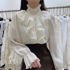 Shirt Blouses Women's, Straight Clothes, Cooler Look, Ruffle Long Sleeve, Elegant Blouses, Ruffle Shirt, Chic Top, Chiffon Long Sleeve, Basic Shirts