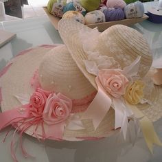 Sombreros Decorados Ideas, Easter Bonnets, Ribbon Ornaments, Spring Hats, Ribbon Decorations