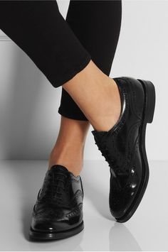 I wear these as school shoes - fashionable and they're actually allowed! Leather Brogues, Mode Inspo, School Shoes, Mode Inspiration, Blue Wedding, Dandy