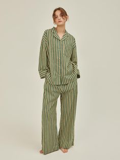 Composition : Cotton 100%Country of Origin : Republic of Korea Pajama Couple, Ballet Outfits, Striped Pajama Pants, Striped Pajama, Silk Pjs, Xmas Pajamas, Couple Fits, Cute Pjs, Classic Pajamas