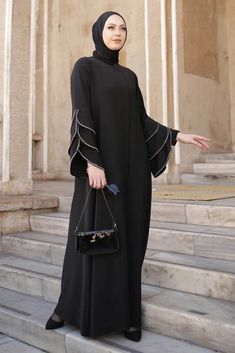 Anisah Plain Black Abaya New Abaya Style Dubai, Black Abaya Designs Dubai Style, Black Abaya Designs Simple, Abaya Fashion Black, New Abaya Style, Burqa Design, Latest Abaya Designs, Stylish Abaya