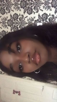 Black Bambi Beauty, Bambi Girl Aesthetic, Bambi Beauty Face, Bambi Beauty Aesthetic, Soft Makeup Looks Black Women, Bambi Face, School Makeup Looks, Bambi Beauty, Bambi Makeup