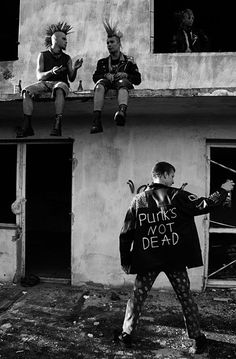 Punk Vintage Foto's, Punks Not Dead, Punk Rocker, Poses References, Estilo Punk