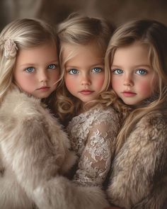 Silver Hair Ideas, Short Silver Hair, Fresh Color, Kids Portraits, Hairstyles Short, الرسومات اللطيفة, Silver Hair, Beautiful Eyes, Children Photography