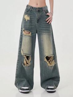 Trashy Outfits, High Waist Wide Leg Jeans, Blue Ripped Jeans, Middle Age Fashion, Summer Jeans, Vintage Short, Denim Trousers, High Waisted Denim, Casual Jeans