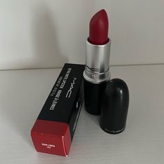 Nib Mac Cosmetics Ruby Woo Lipstick. New, In Box. Original Formula. Authentic Mac Ruby Woo Lipstick, Make Up Lipstick, Lipstick Aesthetic, Ruby Woo Lipstick, Mac Lipstick Shades, Lipstick Tutorial, Ruby Woo