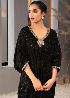 N09 - Laam Kaftan Design, Black Kaftan, Cute Outfits With Jeans, Kaftan Style, Beautiful Pakistani Dresses, Traditional Indian Outfits