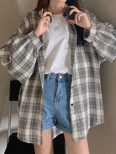 Oversized Korean Fashion, Korean Fashion Blouse, Black Check Shirt, Style Bleu, Outfit Trends