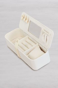 Béis 'The Jewelry Case' in Beige - Small Jewelry Case For Travel Modern Rectangular Jewelry Storage For Gift, White Rectangular Cosmetic And Toiletry Storage, White Rectangular Cosmetic And Toiletry Storage Gift, Rectangular White Cosmetic And Toiletry Storage Gift, Beige Rectangular Jewelry Gift, White Rectangular Jewelry For Everyday Use, Black Cosmetics, Plastic Water Bottles, Suitcase Bag