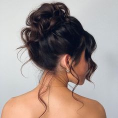 Prom Hairstyles Up Bun, High Messy Bun Updo Wedding, Prom Messy Bun Hairstyles, High Prom Bun, High Fancy Bun, Prom Updos Bun, Messy Bun Updo Prom, High Prom Updos, 90s High Bun Wedding