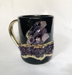 Purple Amethyst Crystal Ceramic Mug with Gold Handle - MAIA HOMES Big Coffee, Gold Ceramic, Gold Handles, Agate Crystal, Ceramic Materials, Amethyst Crystal, Grey And Gold, Silver Rose Gold, Purple Amethyst