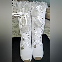 Sporto White With Faux Fur Trim Waterproof Boot Size 8 Nwot Great Condition! Fits 7.5 Better Overall Height 12.5" Casual White Insulated Boots, White Waterproof Winter Boots, White Waterproof Outdoor Boots, White Insulated Leather Boots, Insulated White Leather Boots, White Leather Waterproof Boots For Winter, White Lace-up Waterproof Boots For Outdoor, White Lace-up Waterproof Outdoor Boots, White Snow Boots For Winter