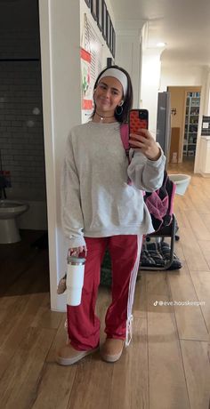 Walking Fits, Winter Comfy Outfits, Stylish Fits, Summer Scrapbook, Thrifted Outfits, Cute Everyday Outfits, Outfit Inspo Fall, Fit Inspo, College Outfits