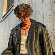 alex presley aesthetic. tv series in my fame dr. Rockstar Outfits Men, Rockstar Outfit Men, Rockstar Aesthetic Outfits, Rockstar Outfits, Aesthetic Tv, Grunge Outfits Men, Rock Star Outfit, Rockstar Style, Rockstar Aesthetic