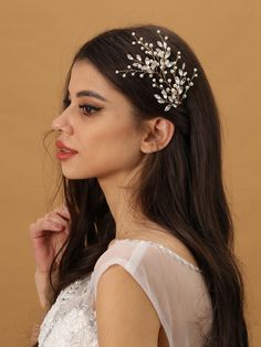 Pearls Hairstyle, Cute Hairstyle Ideas, Bridal Hair Pin, Beads Accessories, Tutorial Ideas, Cute Hairstyle, Bridal Headdress, Pakistani Fashion Party Wear