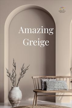 greige maling; greige vægmaling; greige vægfarve; grå beige maling; grå beige vægmaling Off White Grey Paint Colors, Taupe Ceiling White Walls, Griege Paint Living Room, Greige Wall Paint, Grey Beige Wall Color, Greige Home Decor, Beige And White Walls, Taupe Beige Bedroom, Minimalist Wall Color Living Rooms