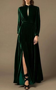 Emerald Green Velvet Dress Wedding Dress Women Long Formal - Etsy Emerald Green Velvet Dress, Dresses Country, Emerald Green Velvet, Dresses Princess, Green Velvet Dress, Velvet Fashion, Princess Wedding, Evening Gowns Formal, Fashion Mode