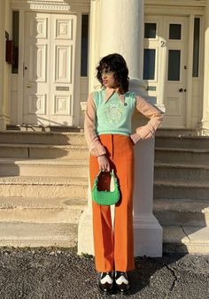 Unique Office Outfits Women, Eclectic Style Outfits, Kitschy Aesthetic Fashion, Maximalist Business Casual, Quirky Professional Outfits, Colourful Work Outfits Women, Colorful Vintage Outfits, Cropped Sweater Vest Outfit