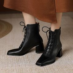 2208BSH2080314-5 Block Heel Ankle Boots, Work Wear Women, Heels Pumps, Leather Items, Heeled Ankle Boots, Boot Shoes Women, Heeled Boots, Block Heels, Rubber Sole