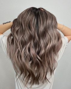 Light Ash Brown Hair Color Ideas, Hair Color Ideas With Brown Hair, Mushroom Bronde Hair Balayage, Mushroom Light Brown Hair Color, Mush Room Brown Hair, Mushroom Brown Blonde Hair, Mushroom Brown Silver Balayage, Ash Blond Brown Hair, Blond Brown Hair Color