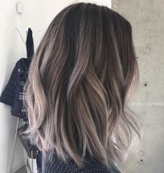 Long Bobs, Cabelo Ombre Hair, Brunette Lob, Grey Brown Hair, Gray Highlights, Balayage Lob, Gray Balayage, Grey Ombre Hair, Grey Highlights