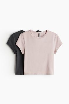 Short  fitted T-shirts in soft cotton jersey with narrow trim at neckline. H&m T Shirt, Plain Shirts Women, H And M, Clothes Wishlist, H&m Shirts, Pink Dark, Lady Grey, Plain Shirts, Basic Tees