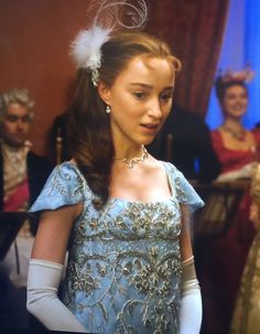 Daphne Dresses Bridgerton, Daphne Dresses, Bridgerton Fashion, Bridgerton Dresses, Bridgerton Ball, Regency Dresses, Daphne Bridgerton, Regency Gown, Phoebe Dynevor