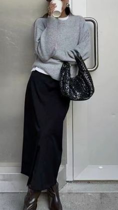 Rok Outfit, Black Skirt Outfits, Maxi Skirt Outfits, Mode Casual, Looks Street Style, 가을 패션, Autumn Outfit, Looks Style, Mode Inspiration