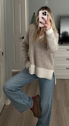 Casual Comfy School Outfits, Julia Hatch Outfits, 20 Year Old Outfits, Clean Outfit Aesthetic, Classy Mom Outfits, 2025 Intentions, Boho Country Outfits, 2025 Fashion Trends, Comfy Chic Outfits