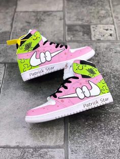 Emo Sneakers, Shoe Customs, Custom Trainers, Air Jordans Girls, Air Jordan Basketball Shoes, Supreme Shoes, Summer Shoes Wedges, Custom Jordans, Painted Vans