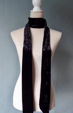 Black velvet skinny scarf; a long and thin scarf with profiled ends, in sixties mod style A fashionable and stylish unisex scarf, soft and comfortable to wear that will accentuate many outfits for dress or casual and can also be worn as a bow or belt With a choice of 2 lengths ... 60" and 70"  and 2 fabric finishes....crushed velvet and smooth velvet  please select * the first photos are crushed velvet and the last few are smooth velvet* The perfect fashion statement look or ideal unisex gift OT Velvet Accessories, Velvet Scarf, Elegant Scarves, Pretty Scarves, Stylish Scarves, Mod Style, Black Scarf, Mod Fashion, Unisex Gifts