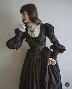 Vintage Goth, Alt Fashion, Goth Outfits, Dark Fashion, Gothic Lolita, Character Outfits, Historical Fashion, Goth Fashion, Lolita Fashion