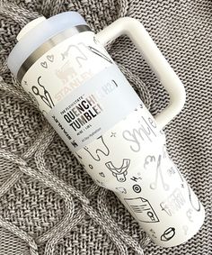 💕  This Dental 40oz Stanley quencher tumbler is absolutely perfect! Perfect for that special dentist/dental assistant in your life💕   Stanley Tumbler is Cream in color, also available in Citron, Fog & Iris  Dental design is laser engraved & super cute! Design wraps fully around tumbler.  Tumbler comes with original Stanley lid & straw.  Stanley tumbler is brand new & ready to ship. Tumbler is dishwasher safe. Dental Assistant School, Dental Assistant Study, Dental Hygiene School, Dentistry Student, Dental Gifts, Dental Design, Dental Life, Dental School, Dental Student